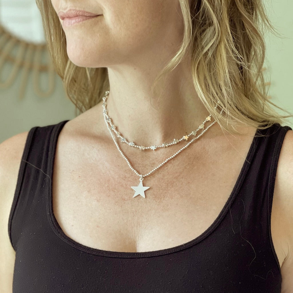 Collier à pendentif étoile à double rangs en plaqué argent