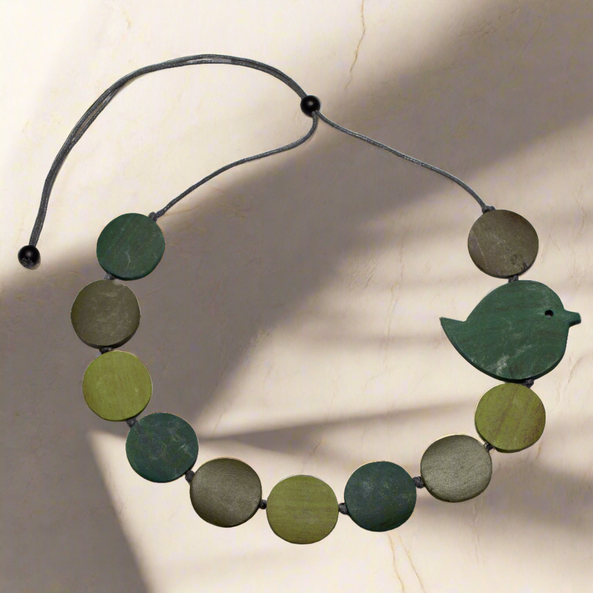 Collier Oiseau Rond en Bois