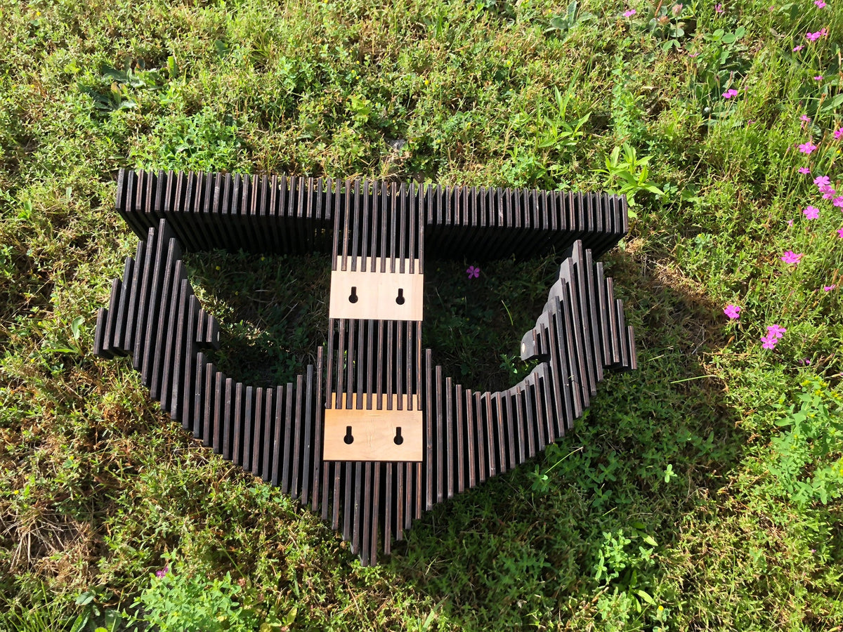 Étagère paramétrique à chevilles