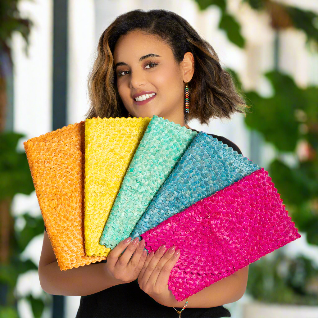 Pochette en feuille de pandan – Rose
