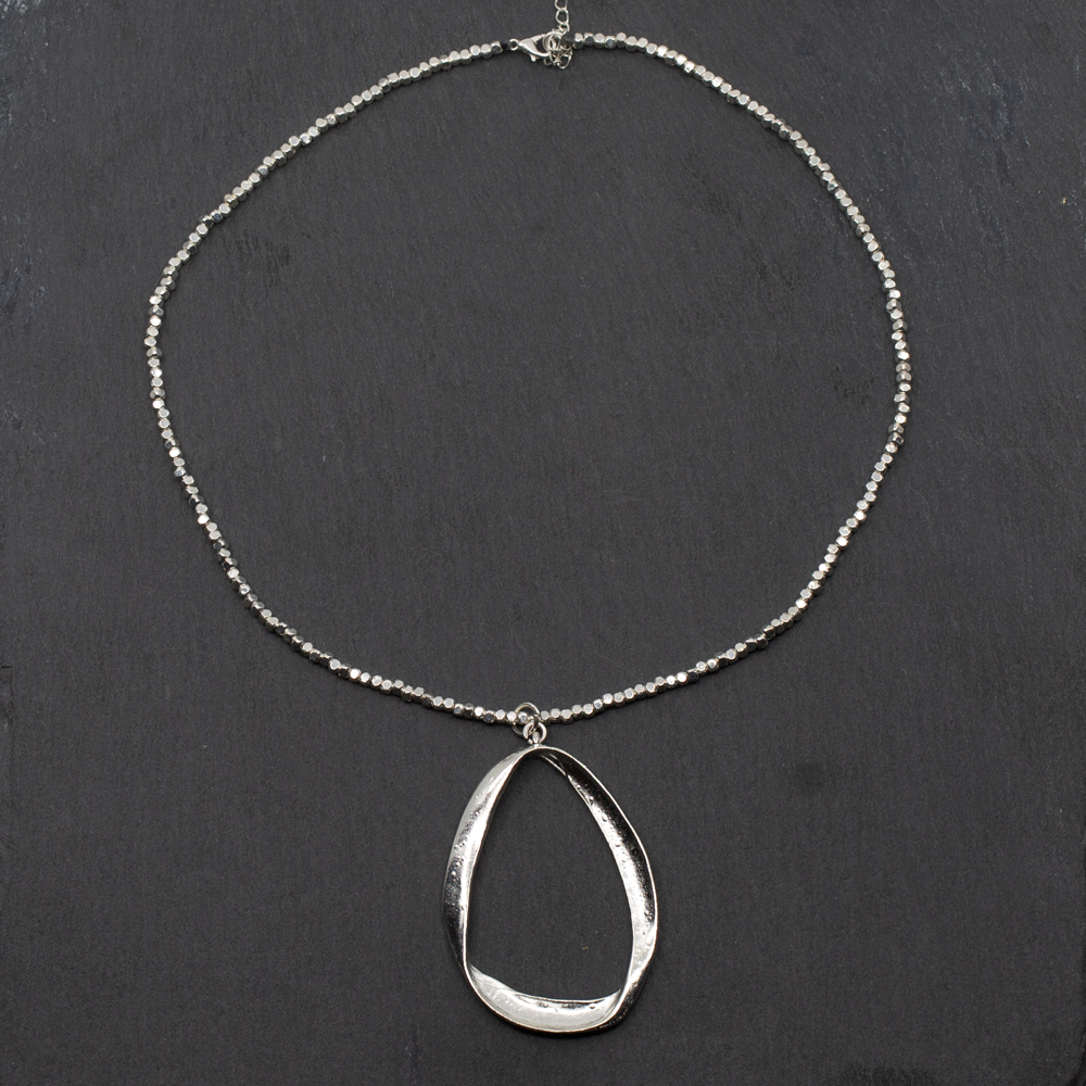 Collier torsadé simple ovale en plaqué argent
