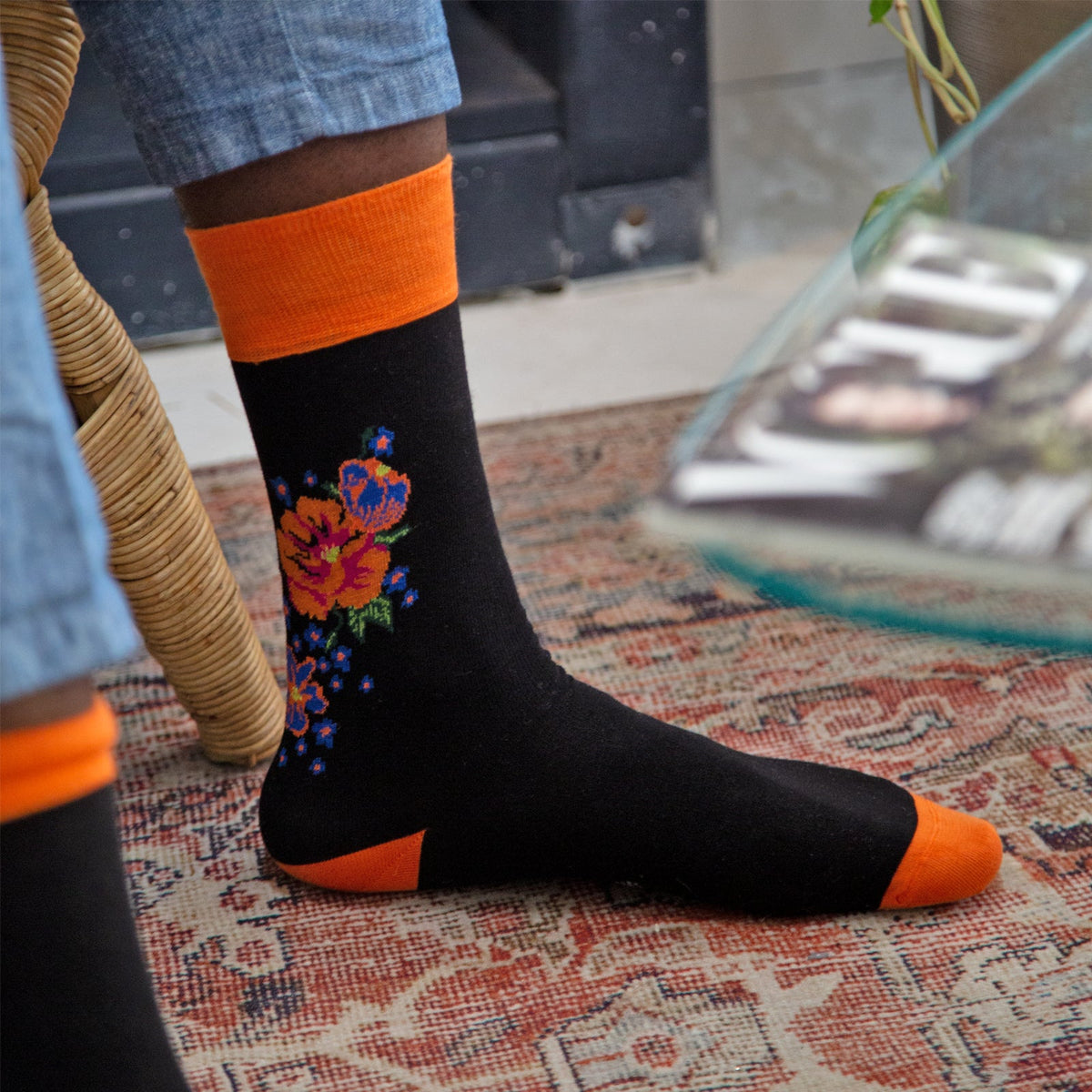 Imprimé floral orange et noir