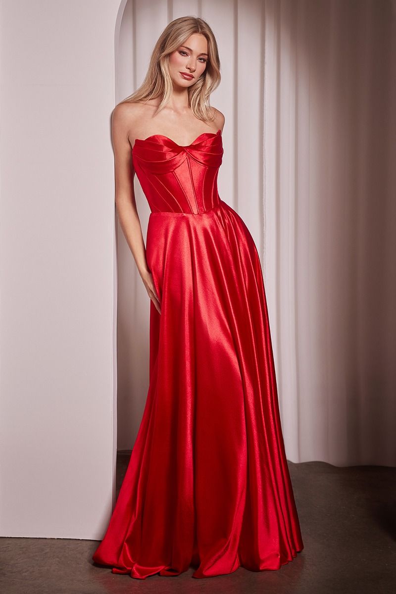 7 COULEURS DISPONIBLES. ROBE TRAPÈZE SANS BRETELLES EN SATIN