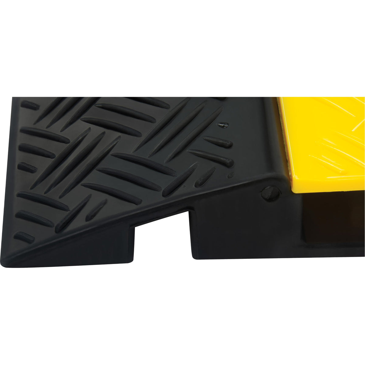 Protecteur de câble en polyuréthane, 3 canaux, 90 cm L x 50 cm l x 7,6 cm H