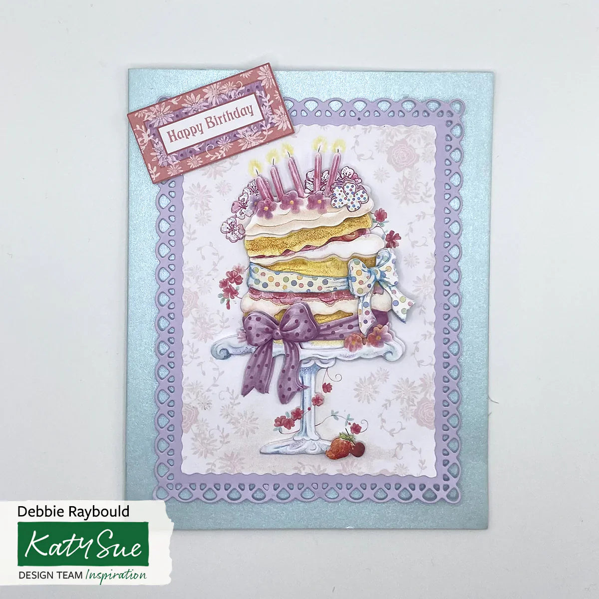 Découpage prédécoupé – Gâteau d'anniversaire étagé (Paquet de 3)