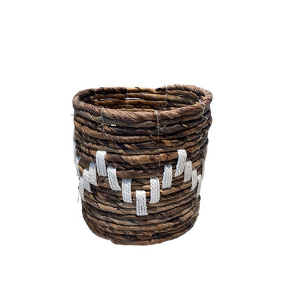 Panier jardinière zigzag en feuilles de bananier et macramé