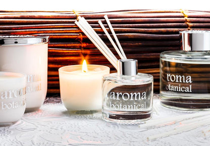 Mini bougie noix de coco et citron vert au parfum tropical rafraîchissant par Aromabotanical