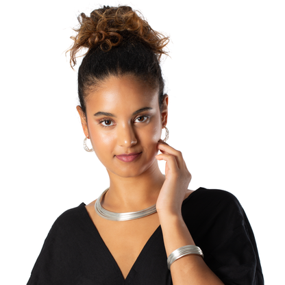 Collier ras du cou multi-fils en métal – Couleur Argent