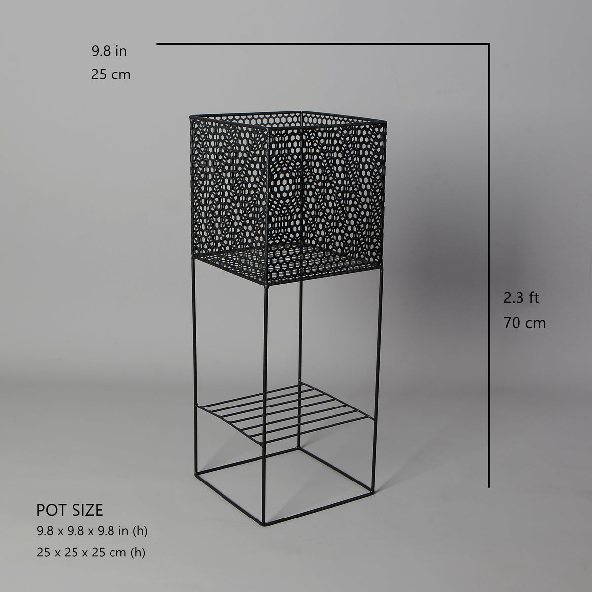 Salma Black Raised Metal Pot Planter 2.3’