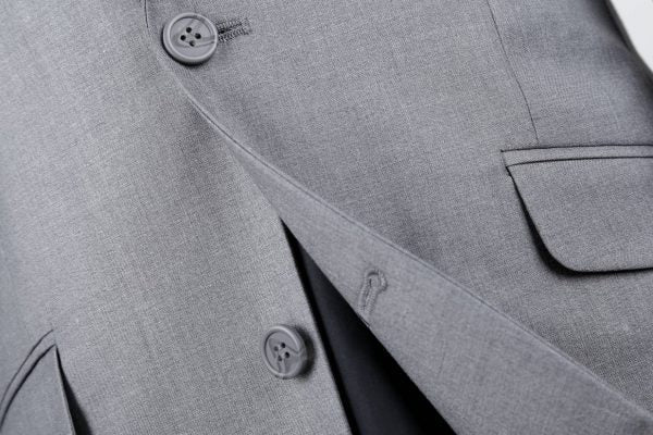 CRÉEZ VOTRE PACKAGE : Costume gris clair slim (Le package comprend un costume 2 pièces, une chemise, une cravate ou un nœud papillon, une pochette assortie et des chaussures)
