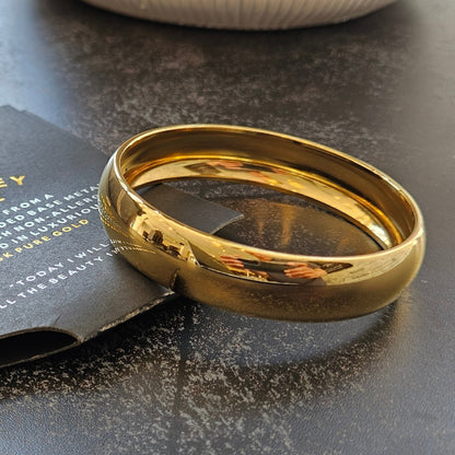 Style UMUAKOT : Bracelet à bande classique doré de largeur moyenne