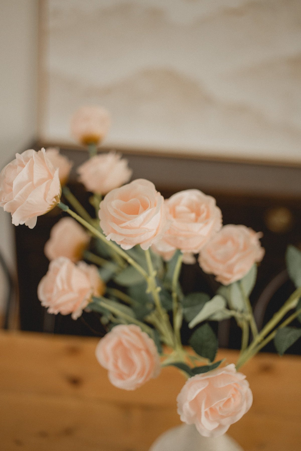 Tige de rose éclose de 6 fleurs