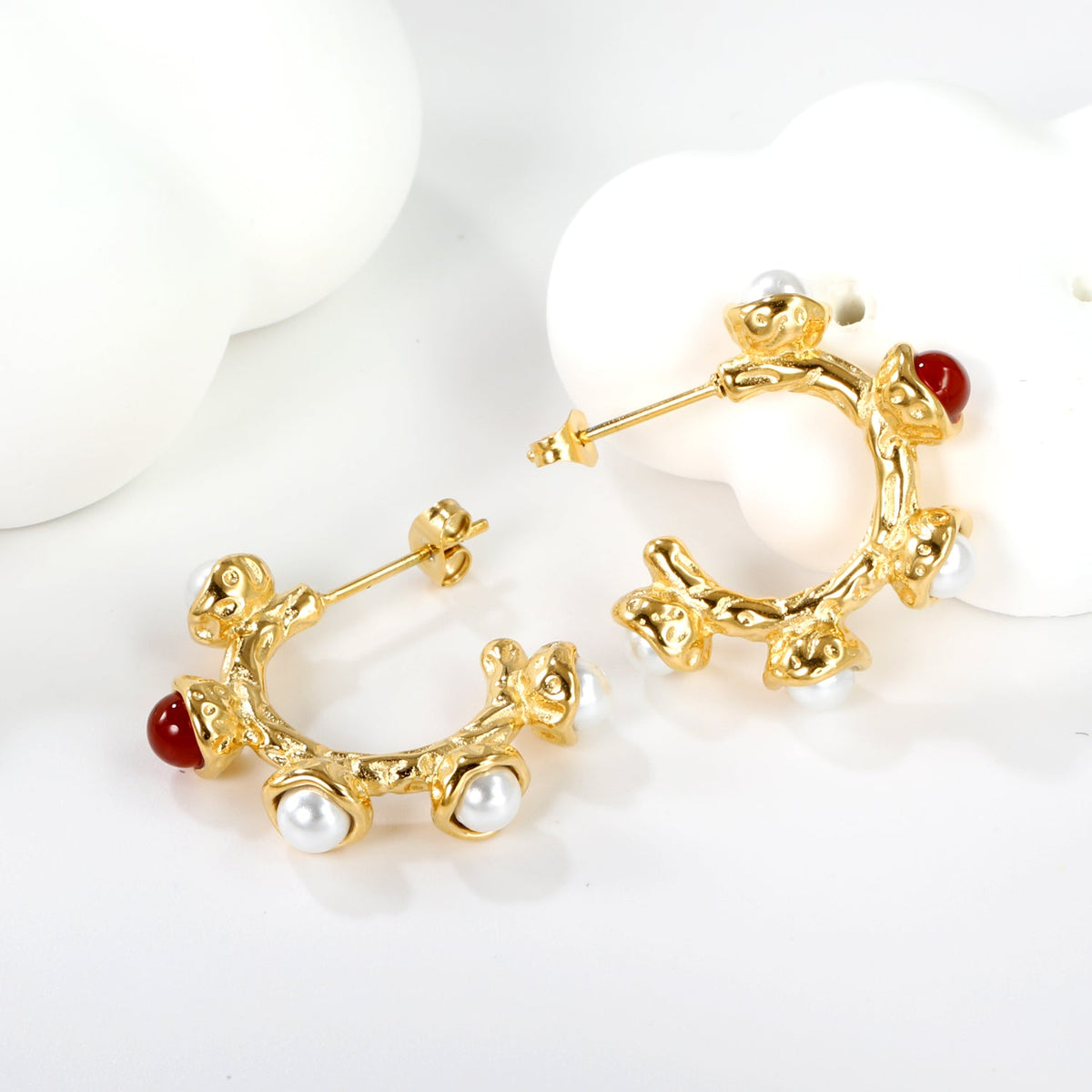 Boucles d'oreilles Harmonie de perles carmin