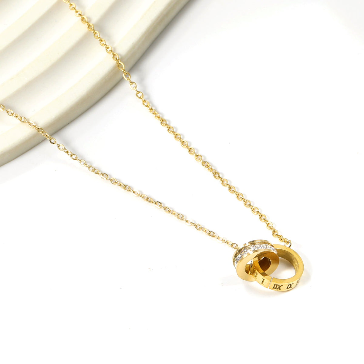 Collier double cercle intemporel