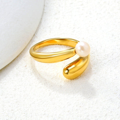 Bague intemporelle en or et perle