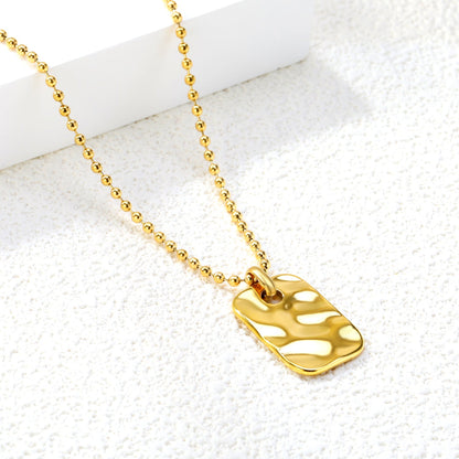 Collier avec pendentif pièce intemporel