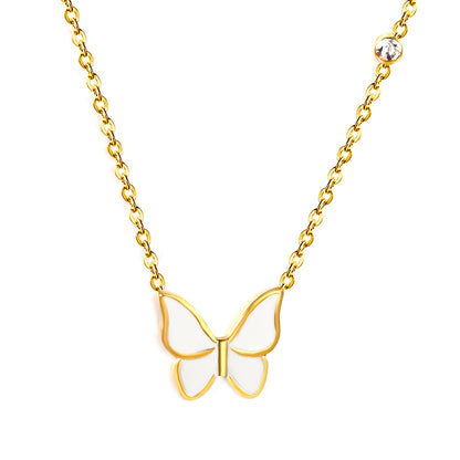 Collier pendentif papillon épanoui