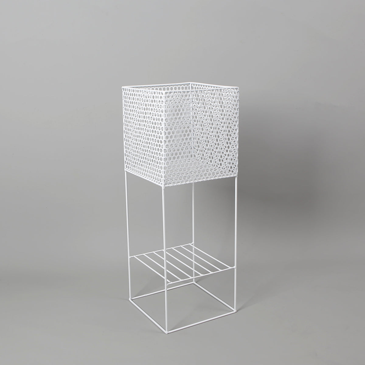 Salma White Raised Metal Pot Planter 2.3’