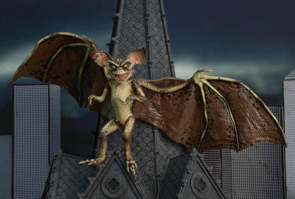 Gremlins 2 Bat Gremlin Deluxe Figure