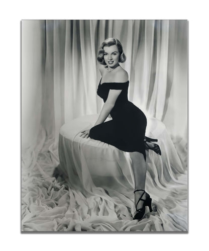 Wall Art-Marilyn in the room- Canvas Print