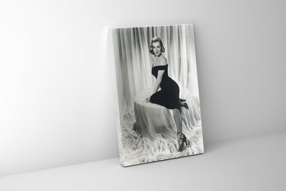 Wall Art-Marilyn in the room- Canvas Print