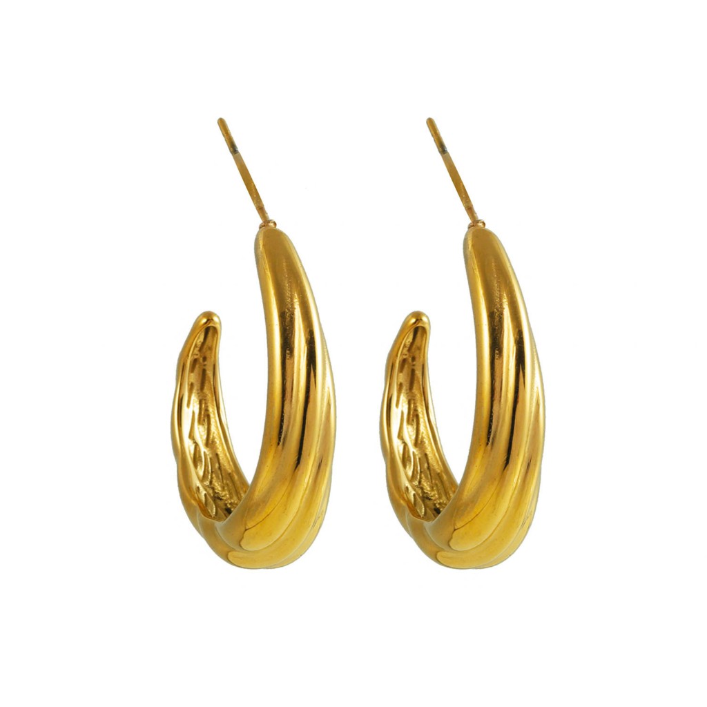 Boucles d'oreilles créoles dorées DORSINA Lignes Texturées. Inspirées par la nature.