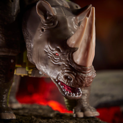 Transformers Jouets Generations War for Cybertron: Kingdom Voyager WFC-K27 Figurine articulée Rhinox