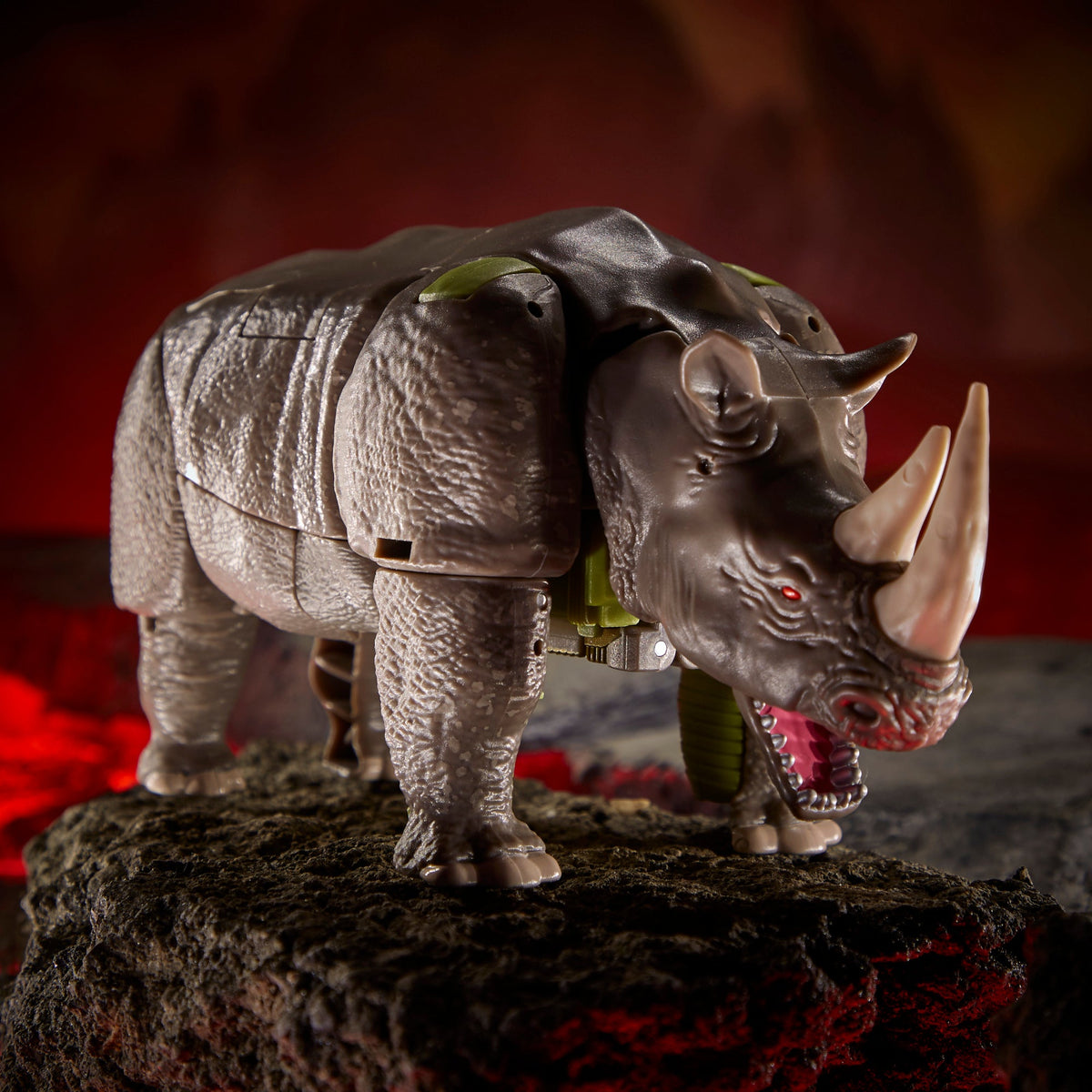 Transformers Jouets Generations War for Cybertron: Kingdom Voyager WFC-K27 Figurine articulée Rhinox