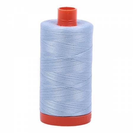 Fil Aurifil n° 2710 uni bleu clair œuf de rouge-gorge
