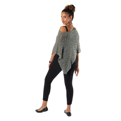 Short Popcorn Knit Poncho - Grey