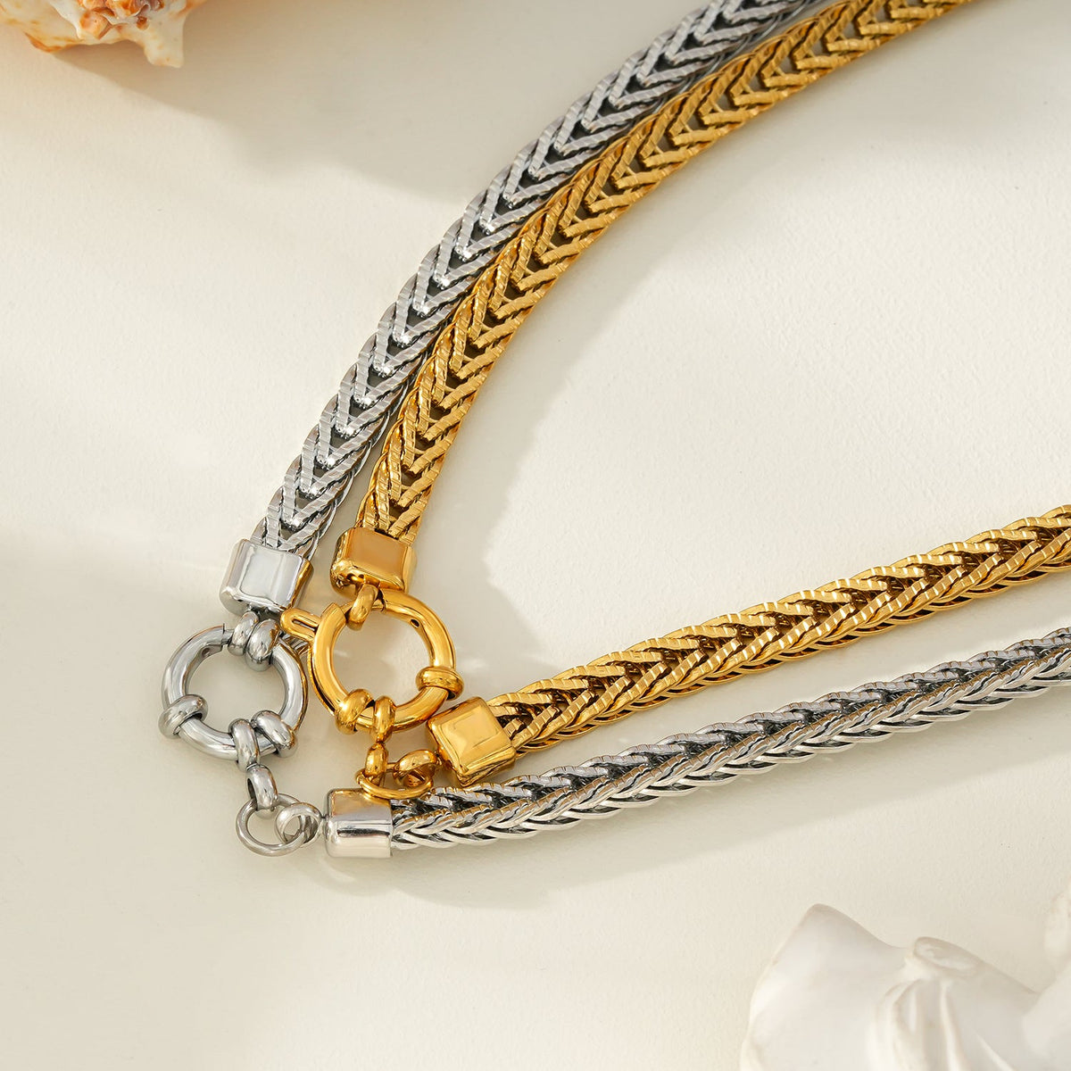 ALICE Silver (Or Blanc): Collier à Maillons Épais avec Pendentif Fermoir Anneau