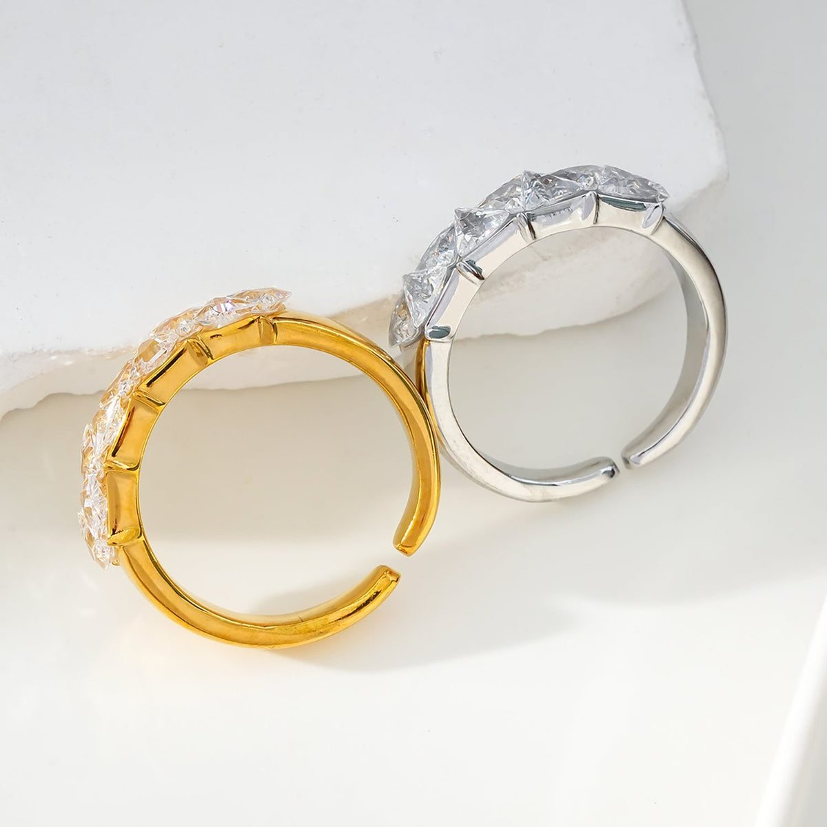 Style ALLY Or blanc (tonalité argentée) : Bague sertie de zircones cubiques