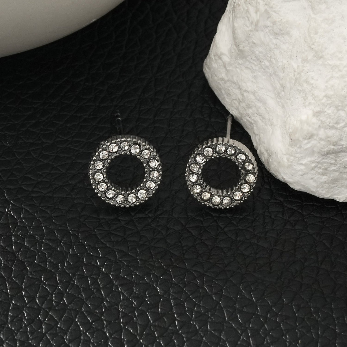 AMATOLE Argent (Or Blanc) : Mini-clous d'oreilles cercle radiant