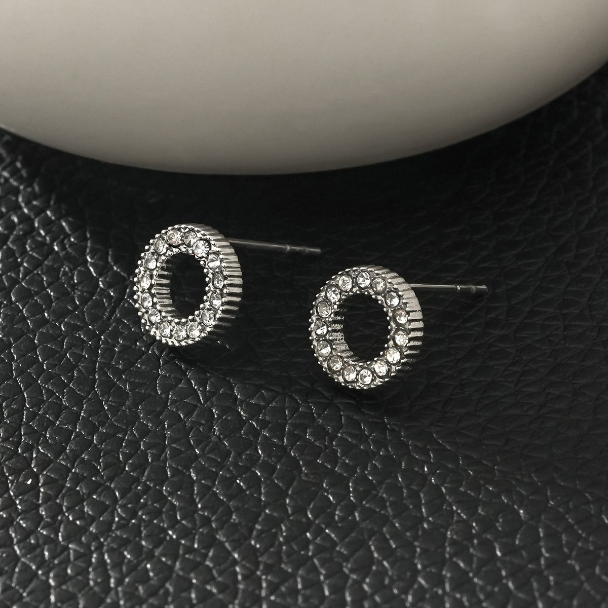 AMATOLE Argent (Or Blanc) : Mini-clous d'oreilles cercle radiant