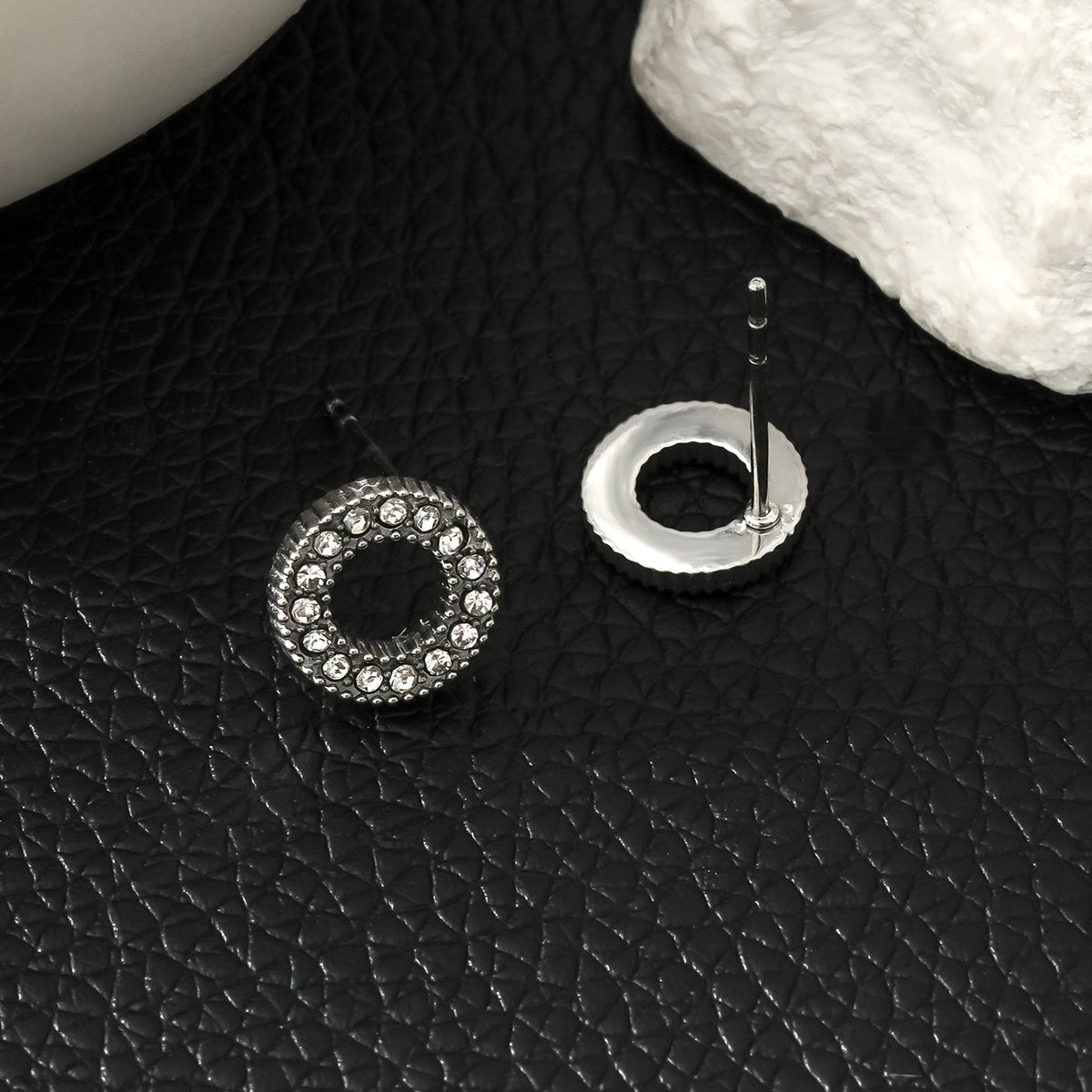 AMATOLE Argent (Or Blanc) : Mini-clous d'oreilles cercle radiant