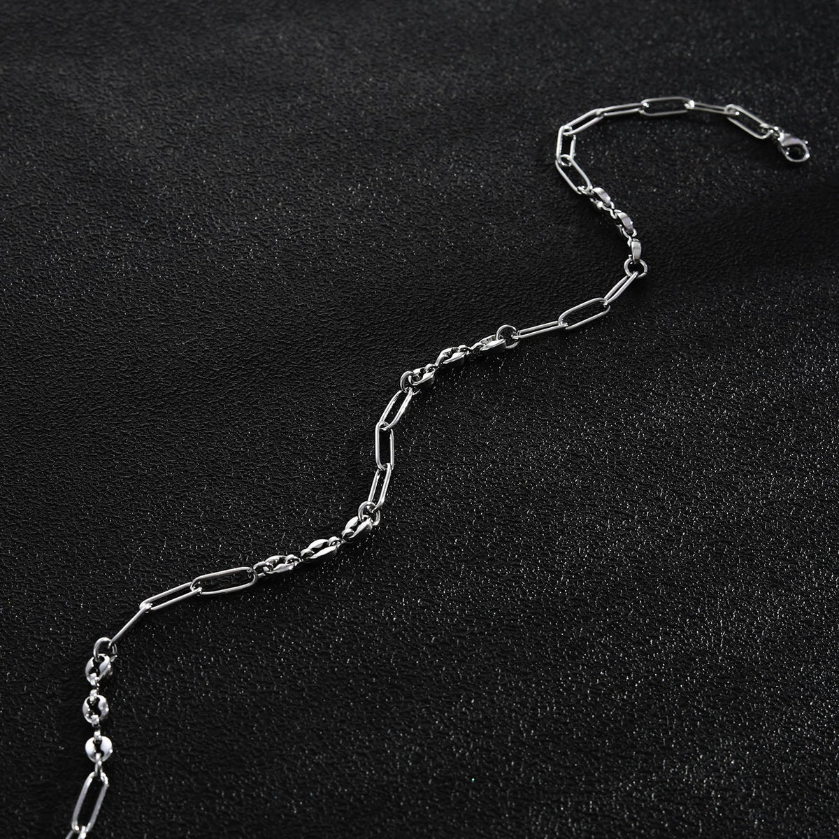 Collier chaîne AMMA Silver (Or Blanc) à maillons trombones et perles ovales