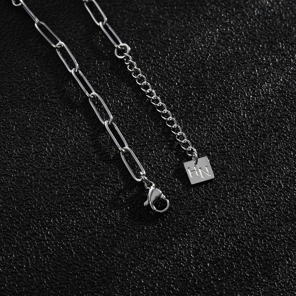 Collier chaîne AMMA Silver (Or Blanc) à maillons trombones et perles ovales
