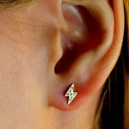Boucles d'oreilles clous en zircone ANNELI « Zig-Zag »