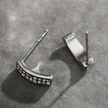 ASTRID : Boucles d'oreilles clous minimalistes, barre incurvée pavé oxyde de zirconium, argent