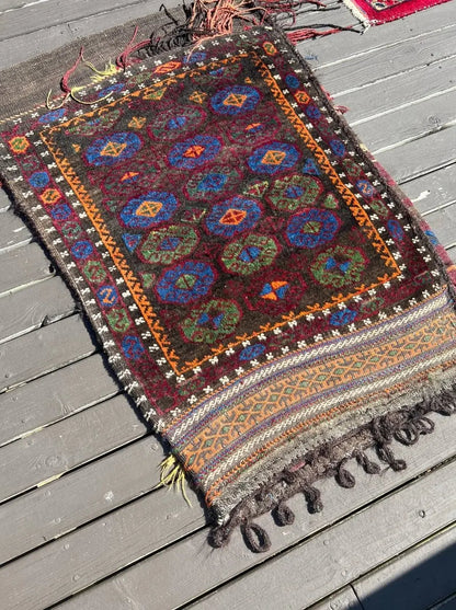 Antique Baluch Saddlebag  | 2' 7" x 3' 11"