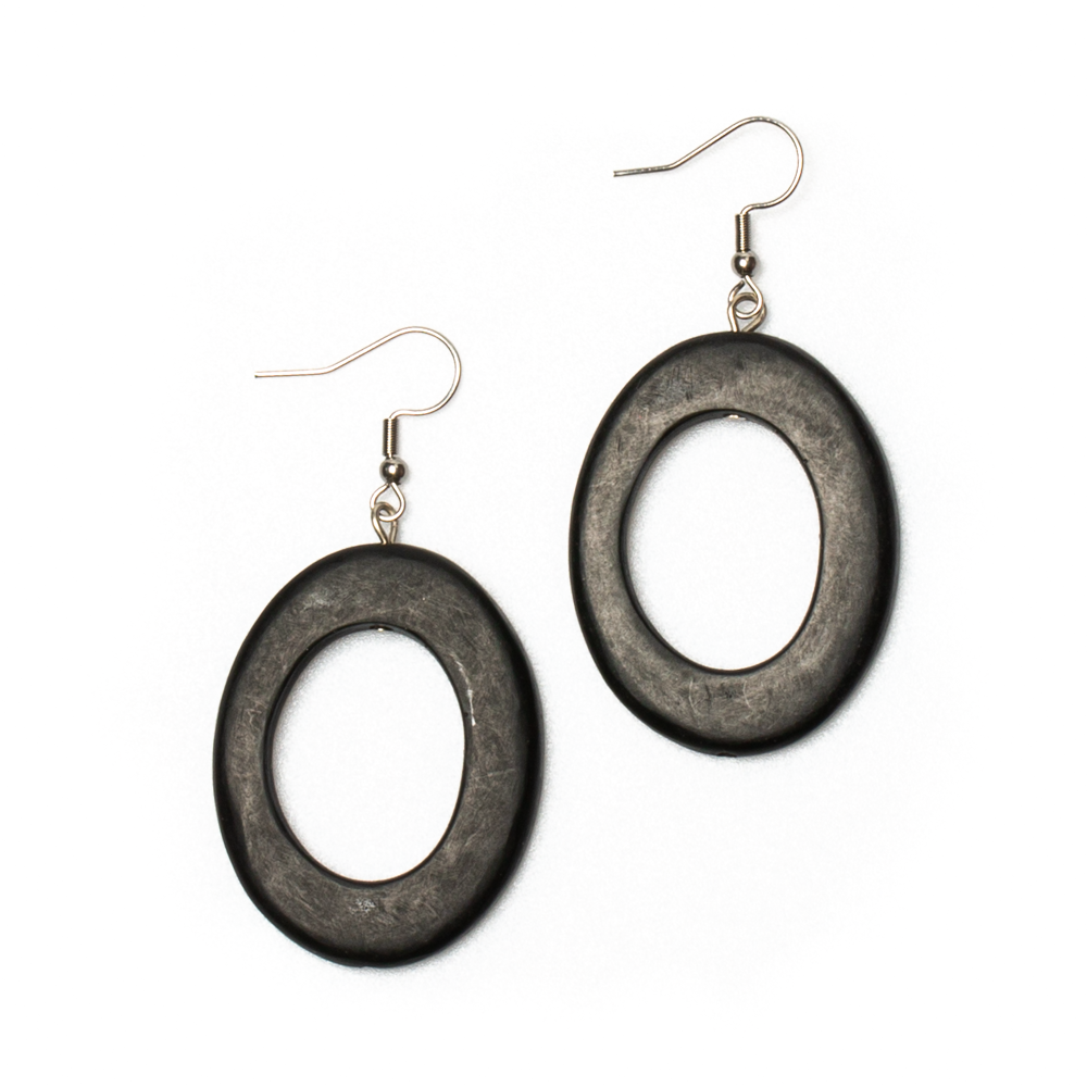 Boucles d'oreilles créoles simples en résine