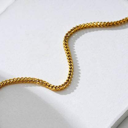 BRIELLA LG: Chaîne maille cubaine en or pour cheville