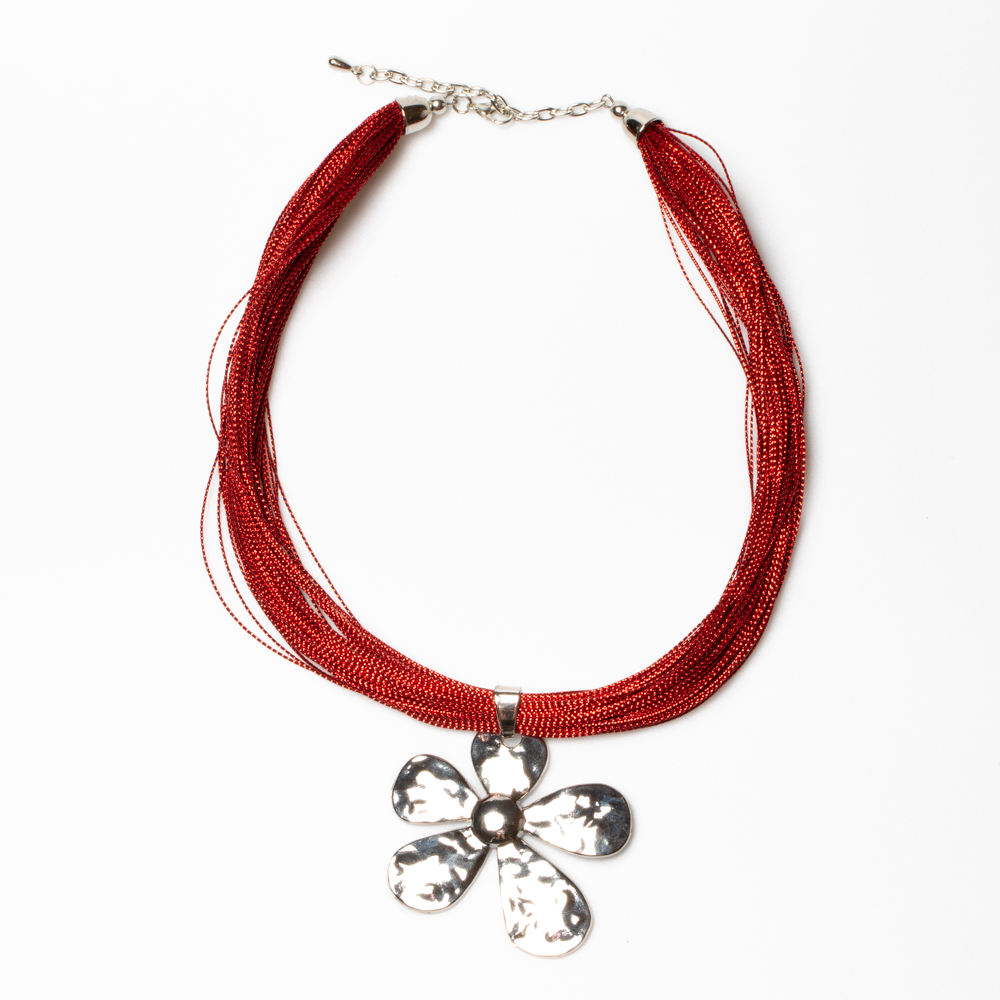 Collier Fleur Martelé Sur Fils Multiples