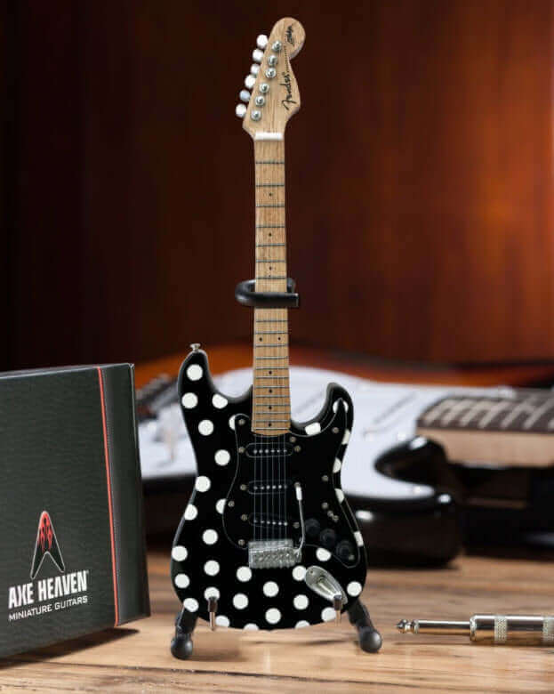 Buddy Guy - Réplique de guitare Fender™ Strat™ miniature avec finition à pois