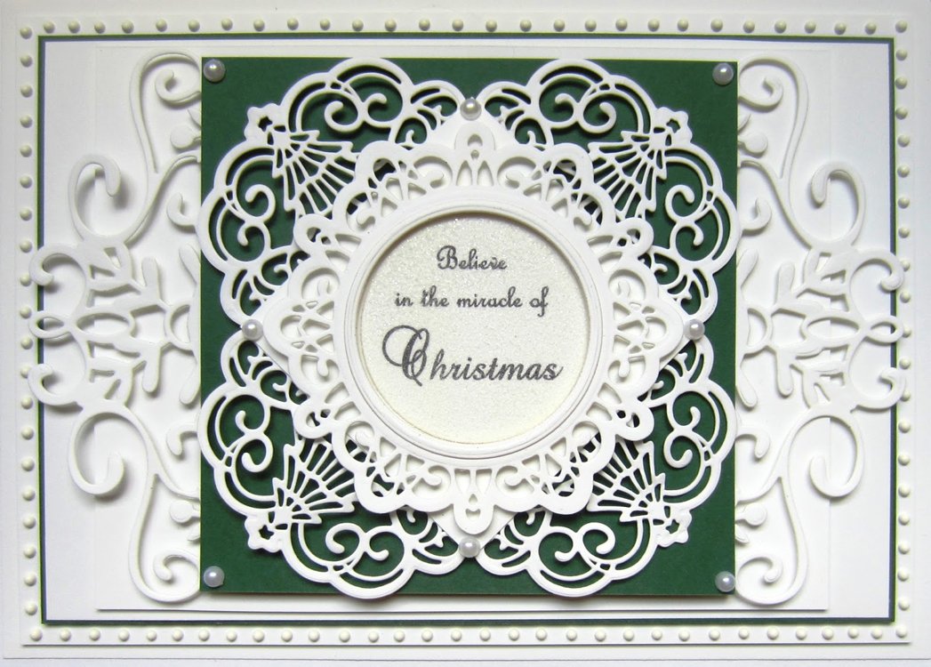 Décès de Sue Wilson – Collection Festive – Ornement Étoile Brillante