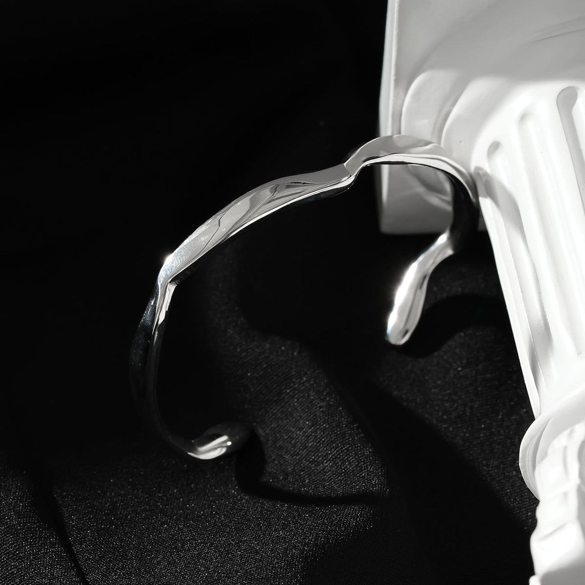 CHANBA Argent (Or Blanc) : Bracelet forme abstraite Avant-garde