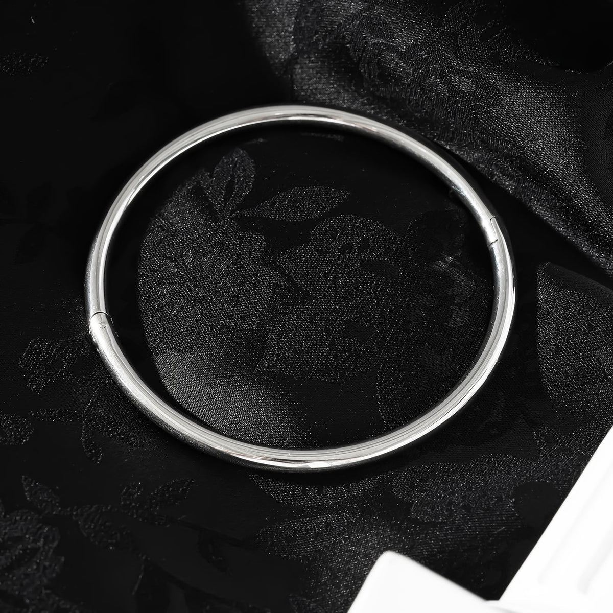 Style BARGARH : bracelet jonc en argent de style classique