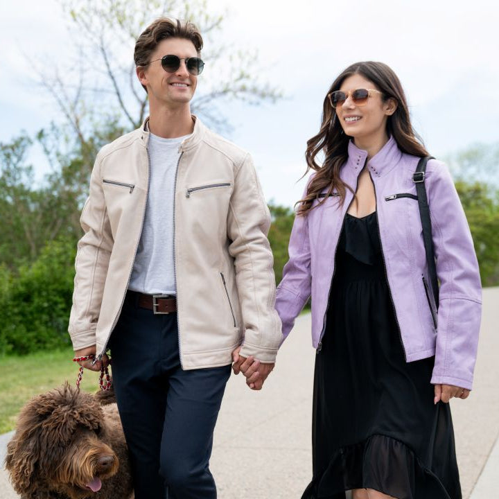 Veste Classique Femme en Cuir d'Agneau. Col Rond clouté, 4 Poches zippées et Surpiqûres Décoratives aux Épaules