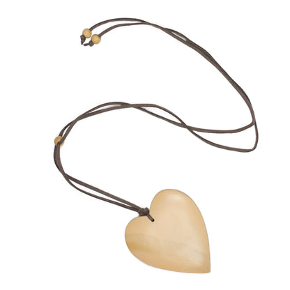 Collier Cœur Simple en Bois