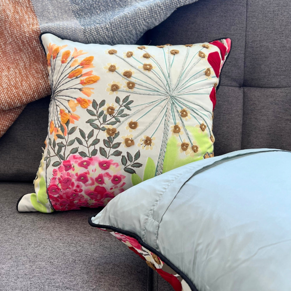 Housse de coussin brodée de pissenlits 40x40cm – Accent multicolore éclatant avec dos en soie de papier